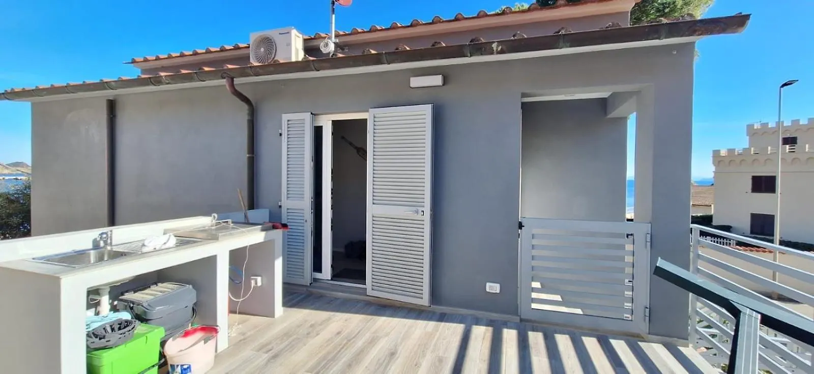 Apartment Beach House Cavo Italy
