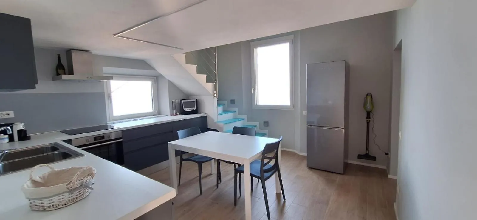 Beach House Cavo 0*,
