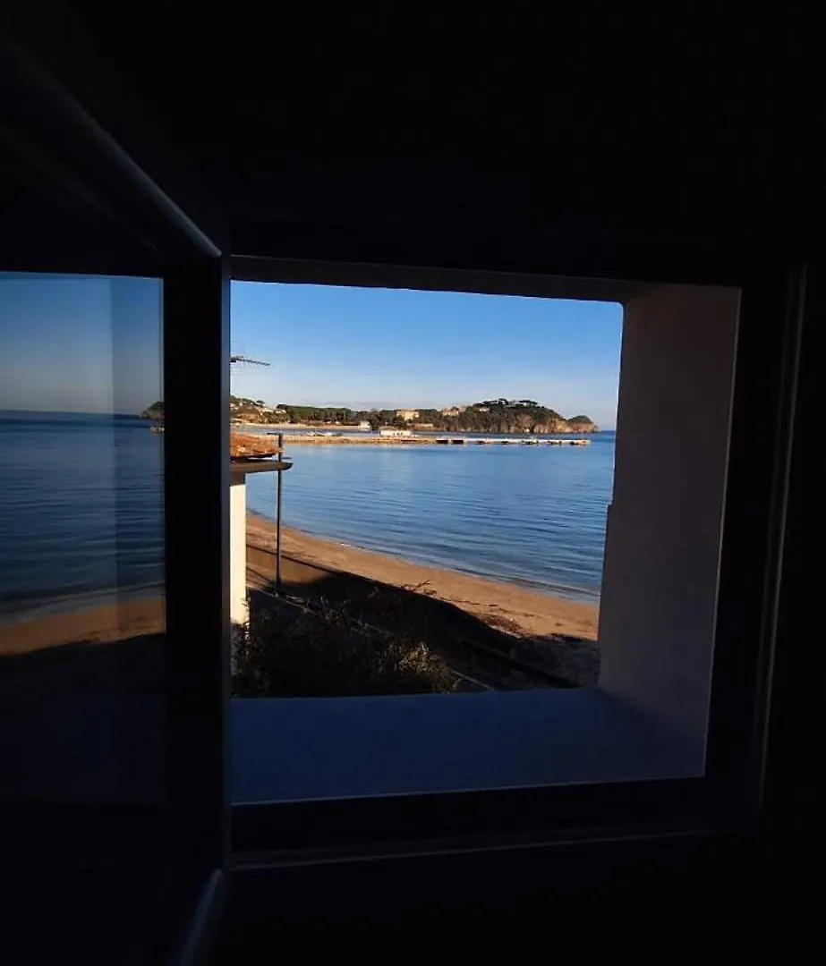 Beach House Cavo Italy